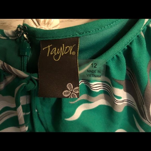 TAYLOR Beautiful Summer Dress NWOT sz 12 - Picture 4 of 7